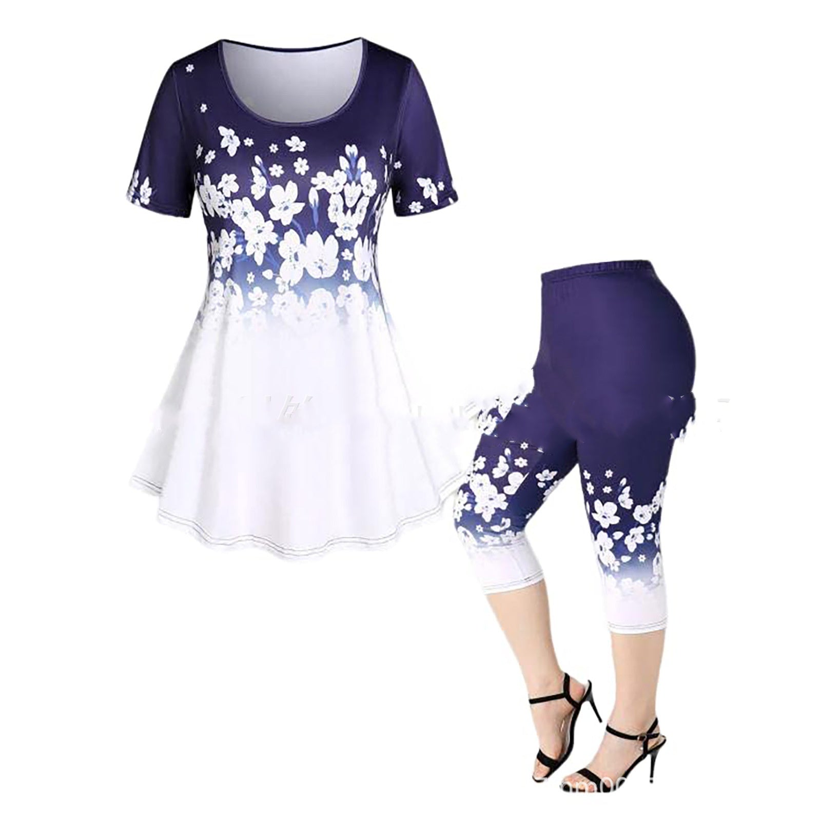 Women's two-piece summer casual set with animal flower print, short-sleeved top and cropped pants in blue and white gradient design