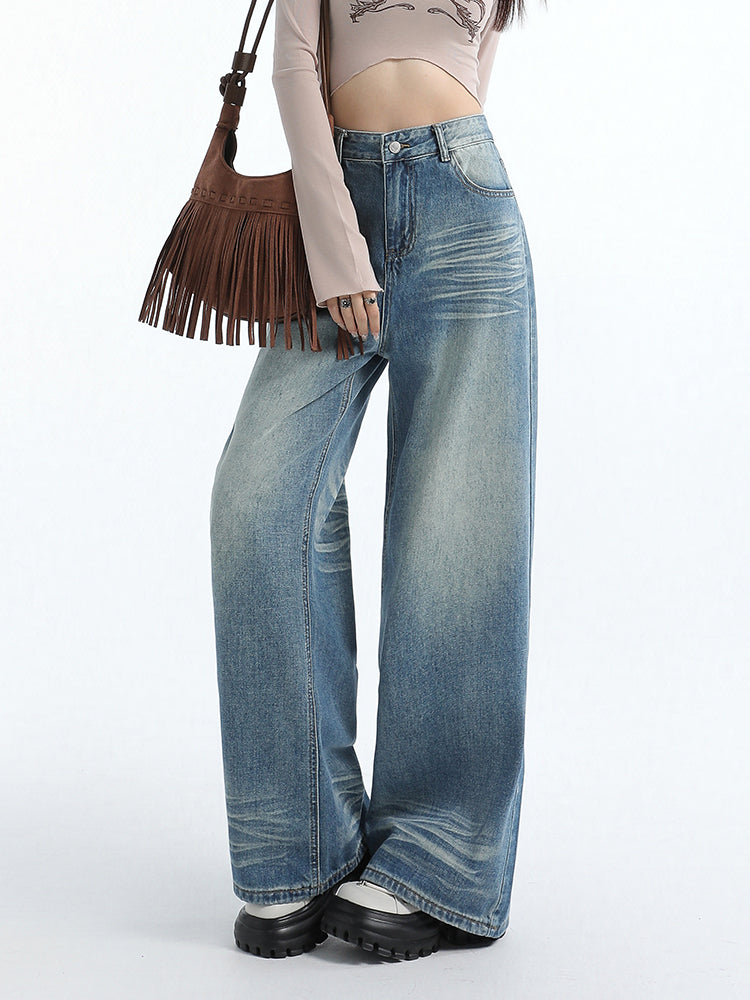 Women’s vintage washed blue wide-leg straight jeans with a relaxed fit and casual style